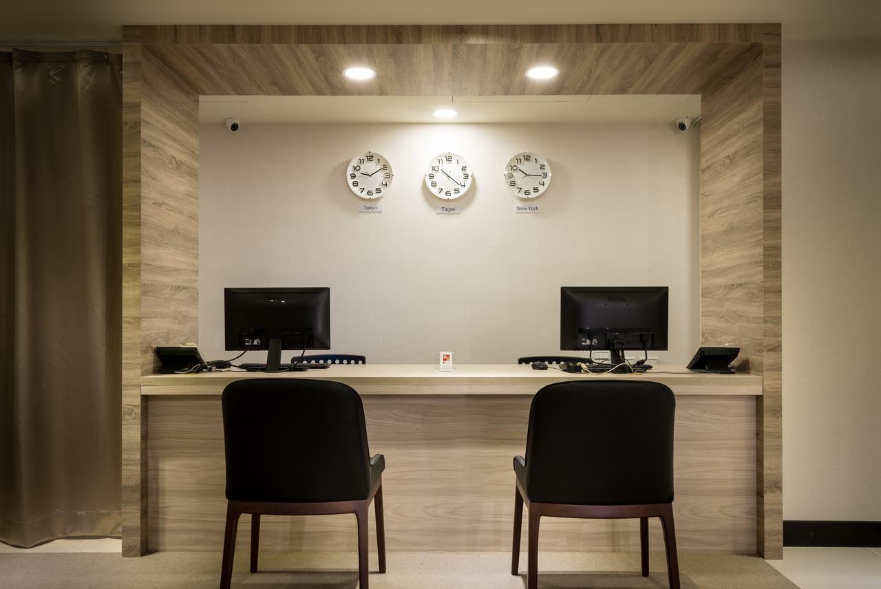 Urhome Hotel Taipei Bagian luar foto