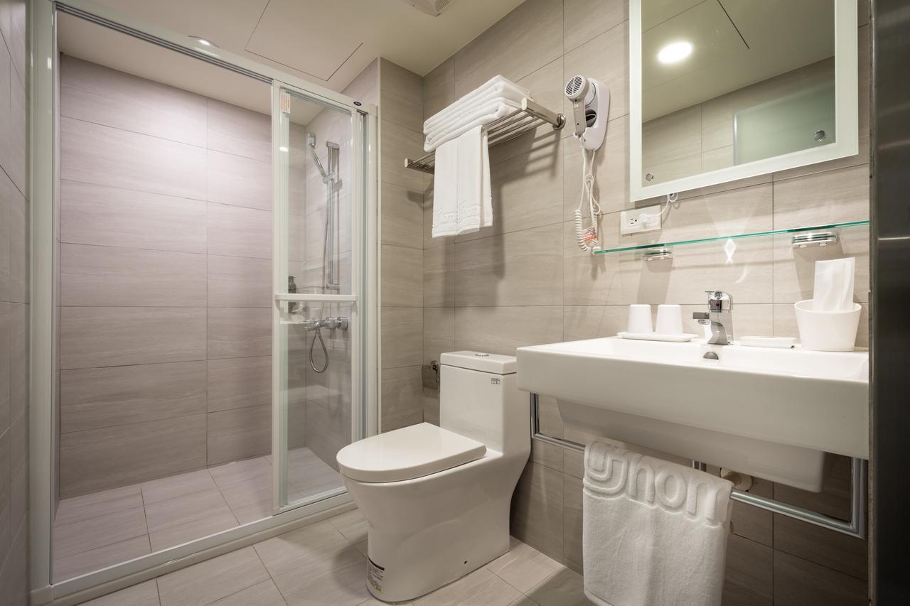 Urhome Hotel Taipei Bagian luar foto