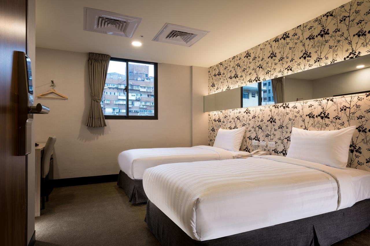 Urhome Hotel Taipei Bagian luar foto