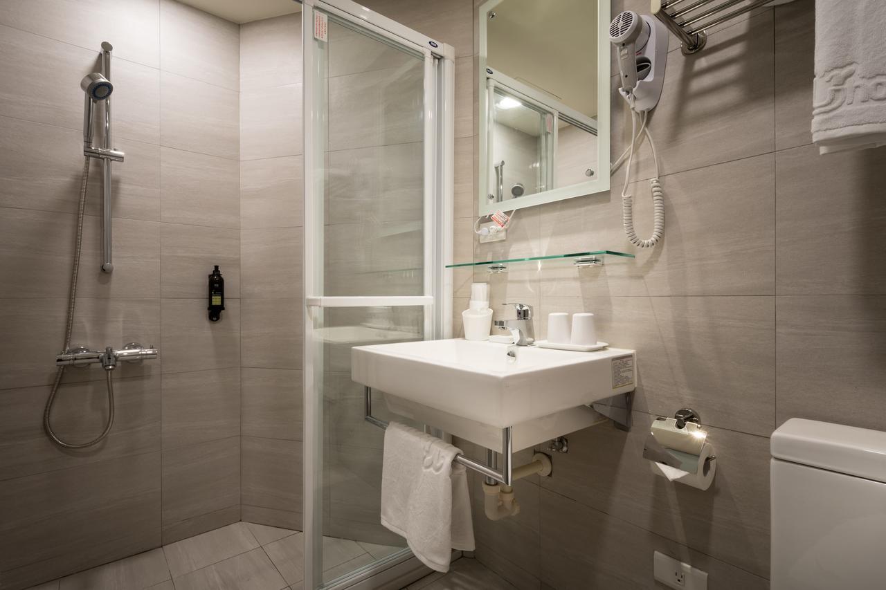 Urhome Hotel Taipei Bagian luar foto